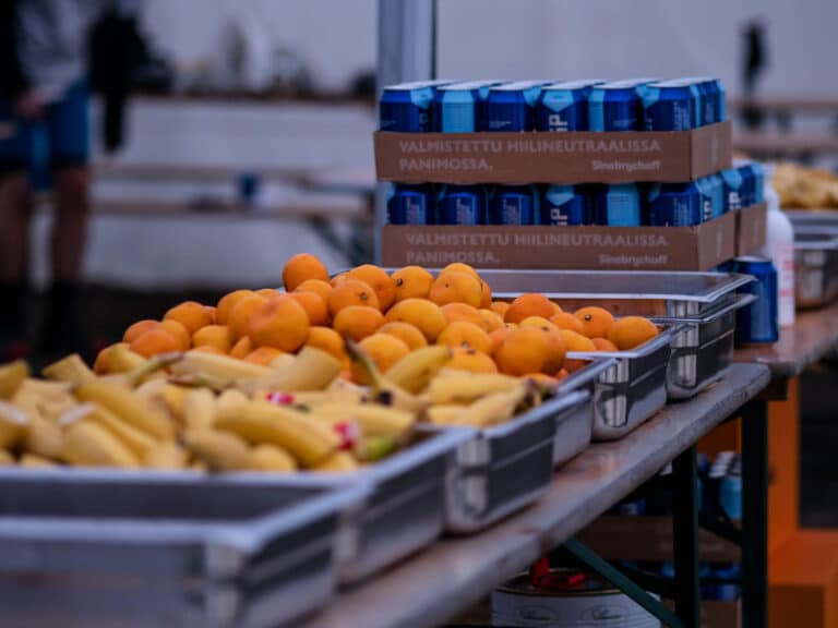 Näitä herkkuja on tarjolla NUTS Karhunkierroksen 2025 huoltopisteillä ja maalissa